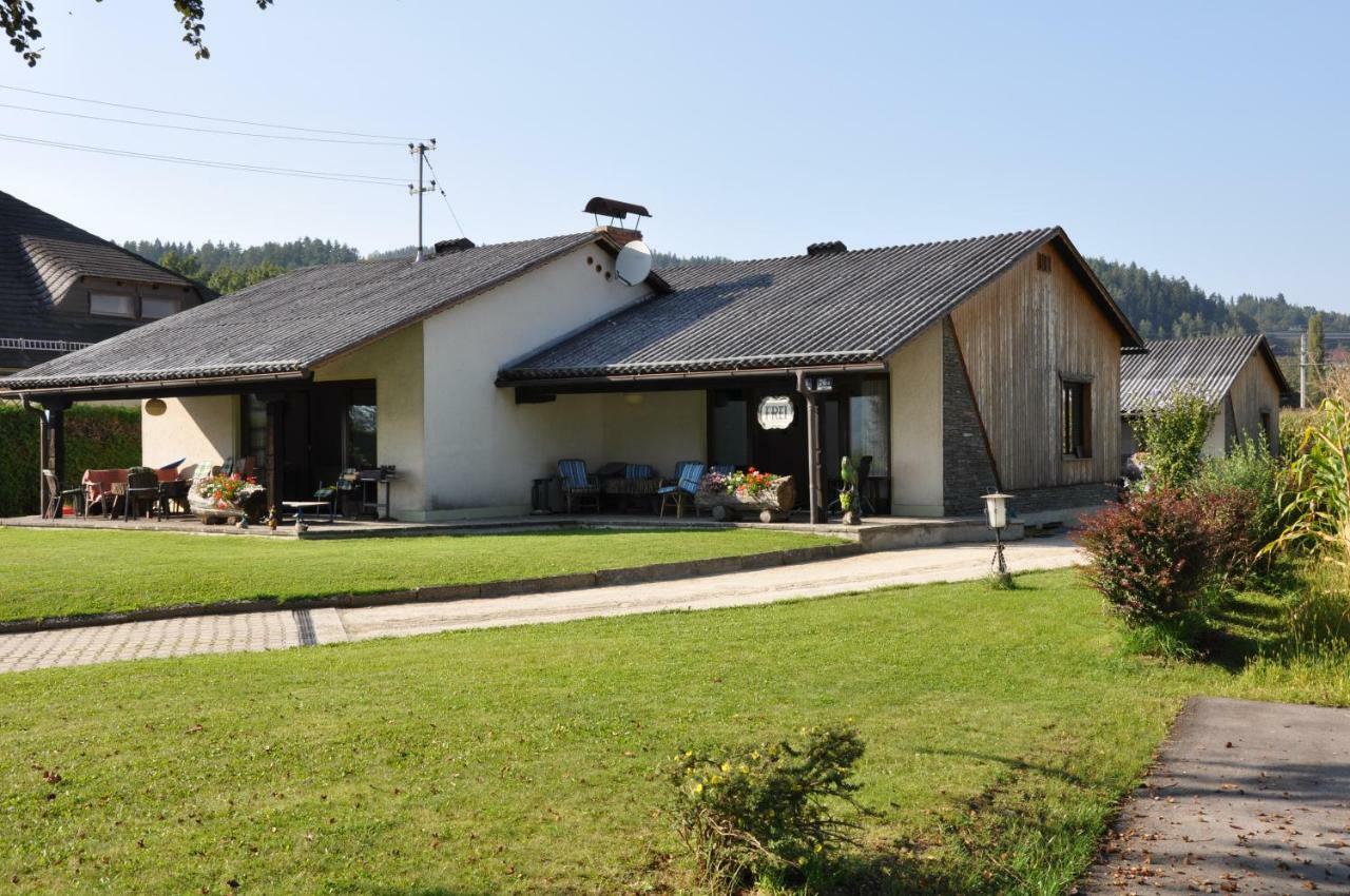 Seebungalows Wedenig Direkt Am * Krumpendorf